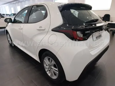 TOYOTA YARIS BUSINESS PLUS 1.5 120H