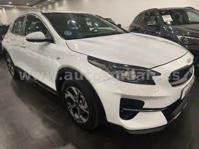 KIA XCEED DRIVE 1.0 T-GDI 120 CV (2021)